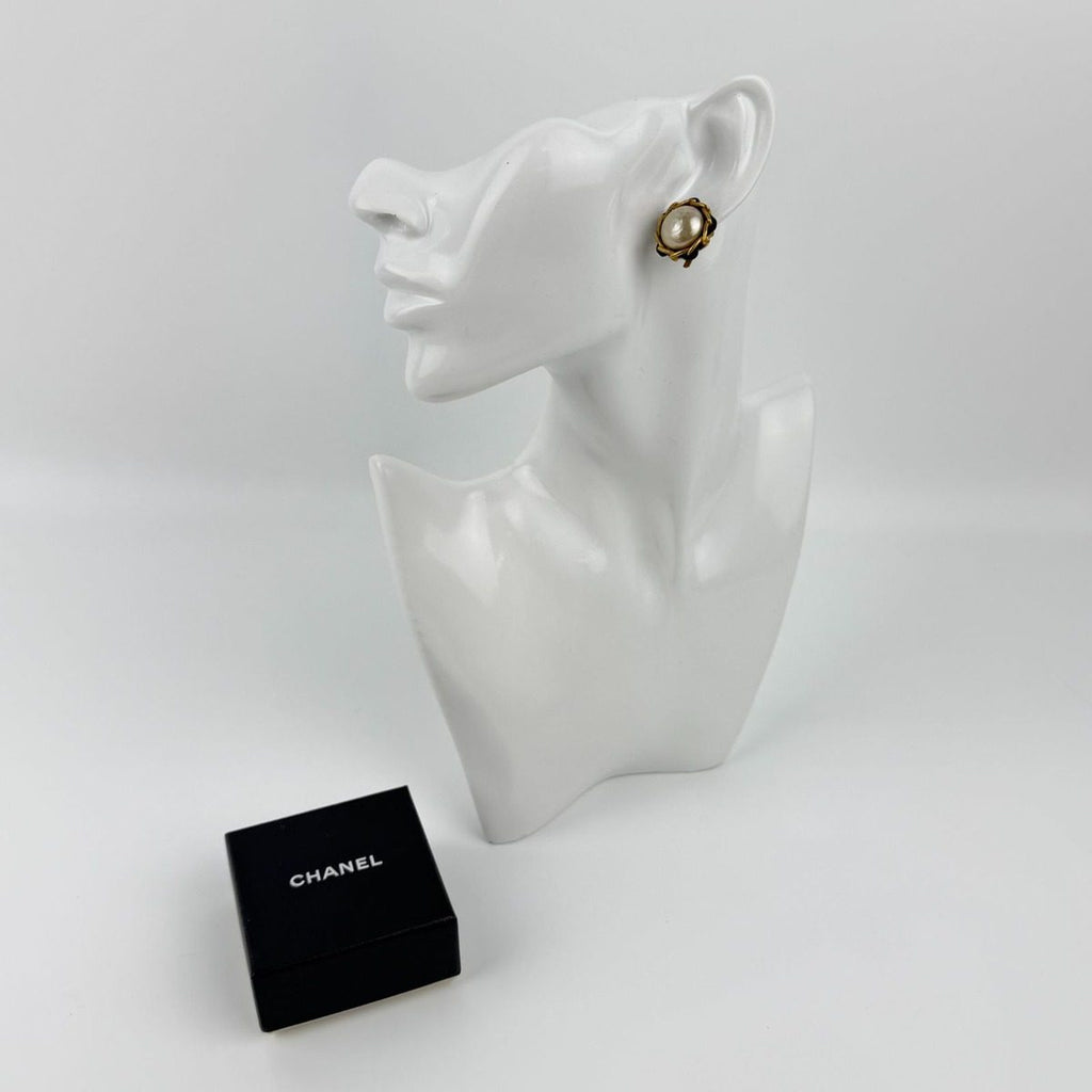 Chanel CC Logo Earrings Chain Faux Pearl Gold Vintage — view 2
