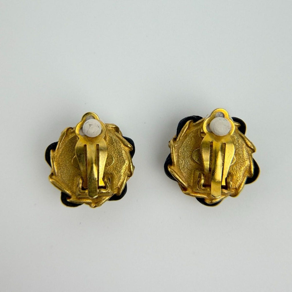 Chanel CC Logo Earrings Chain Faux Pearl Gold Vintage — view 6