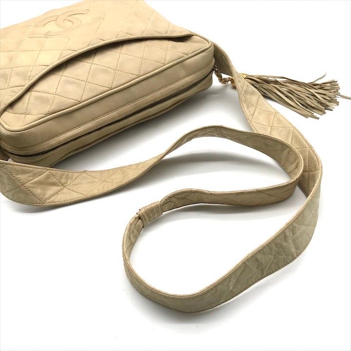 Chanel CC Logo Quilted Lambskin Fringe Shoulder Bag Beige Purse — view 6