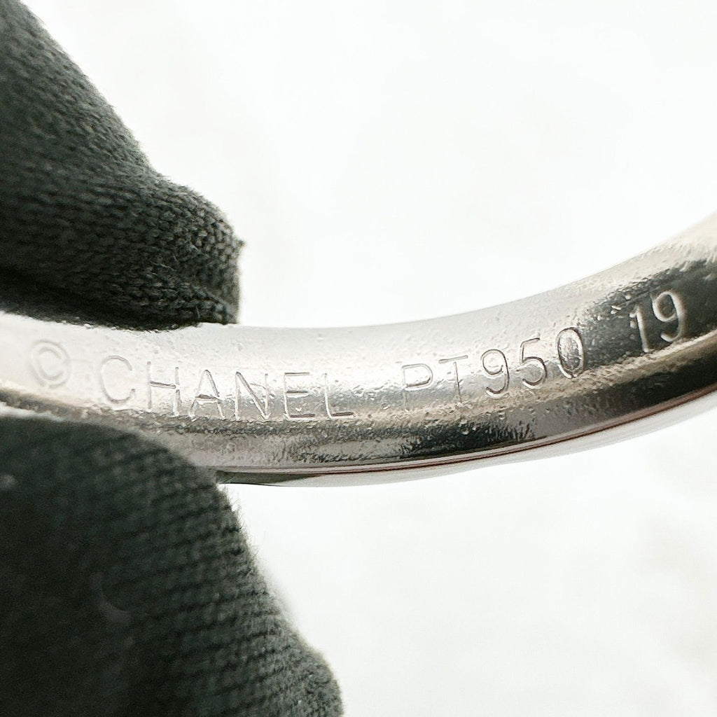 Chanel Quilted Diamond Platinum Ring 49 — view 8