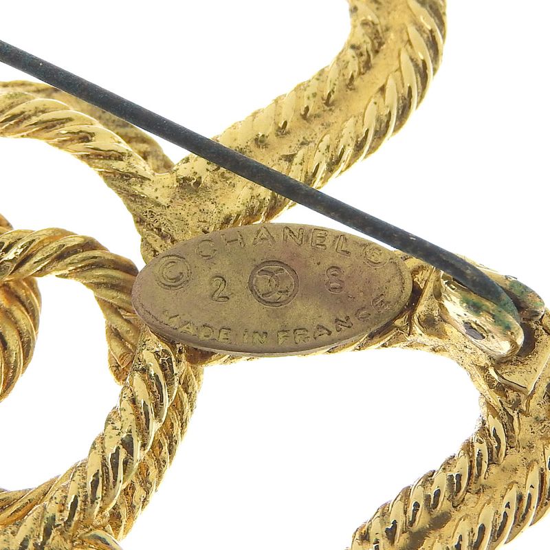 Chanel Clover Coco Mark Vintage Gold Plated 28 16 g Brooch — view 4