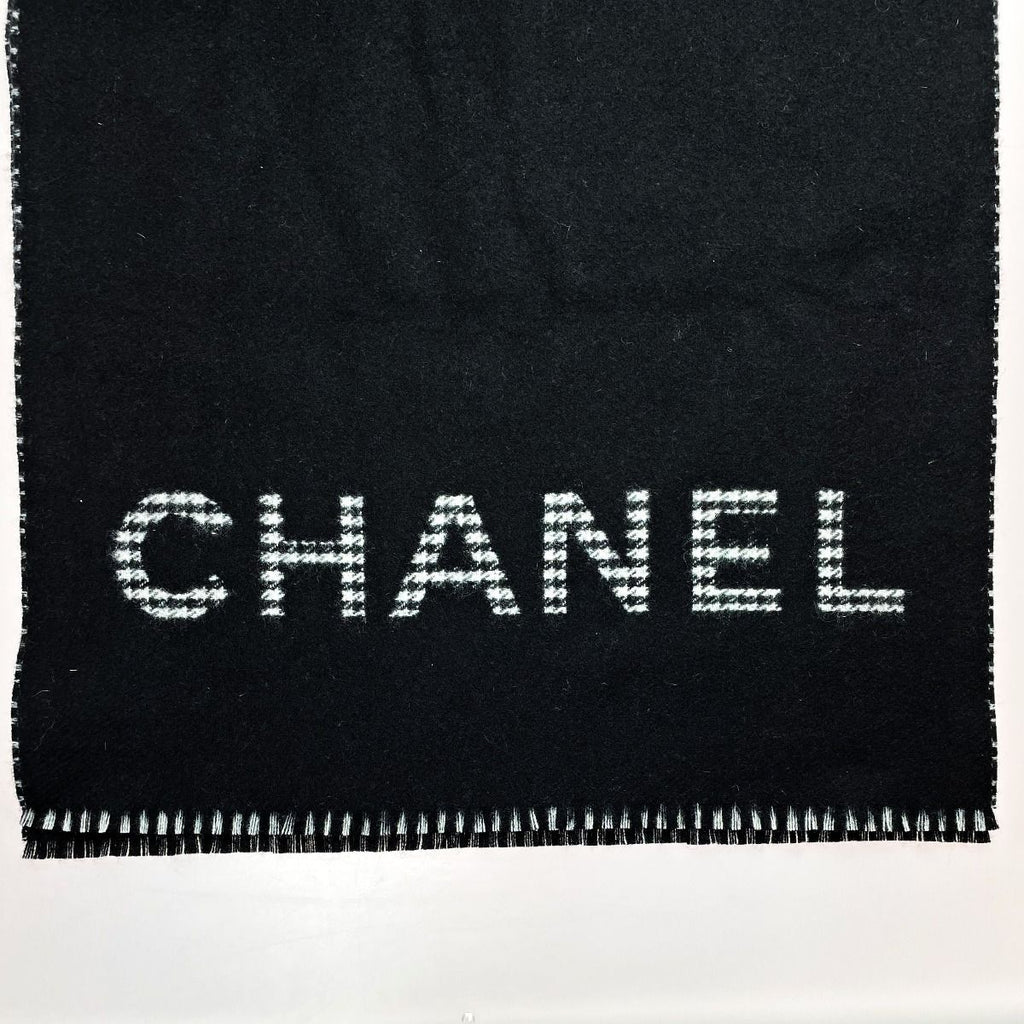 Chanel Stole Black Gingham Check Wool Cashmere — view 2