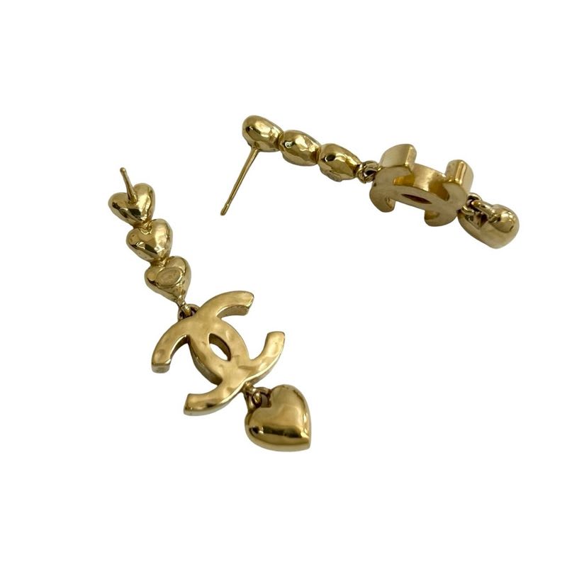 Chanel Coco Mark Heart Motif Earrings Accessories Small 23BP — view 5