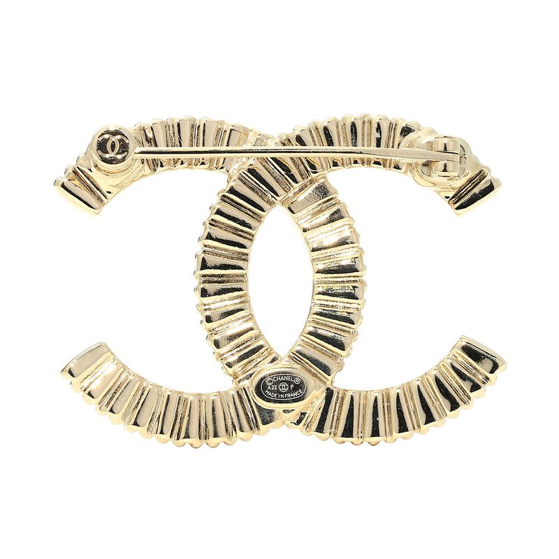 Chanel Brooch Rhinestone — view 4