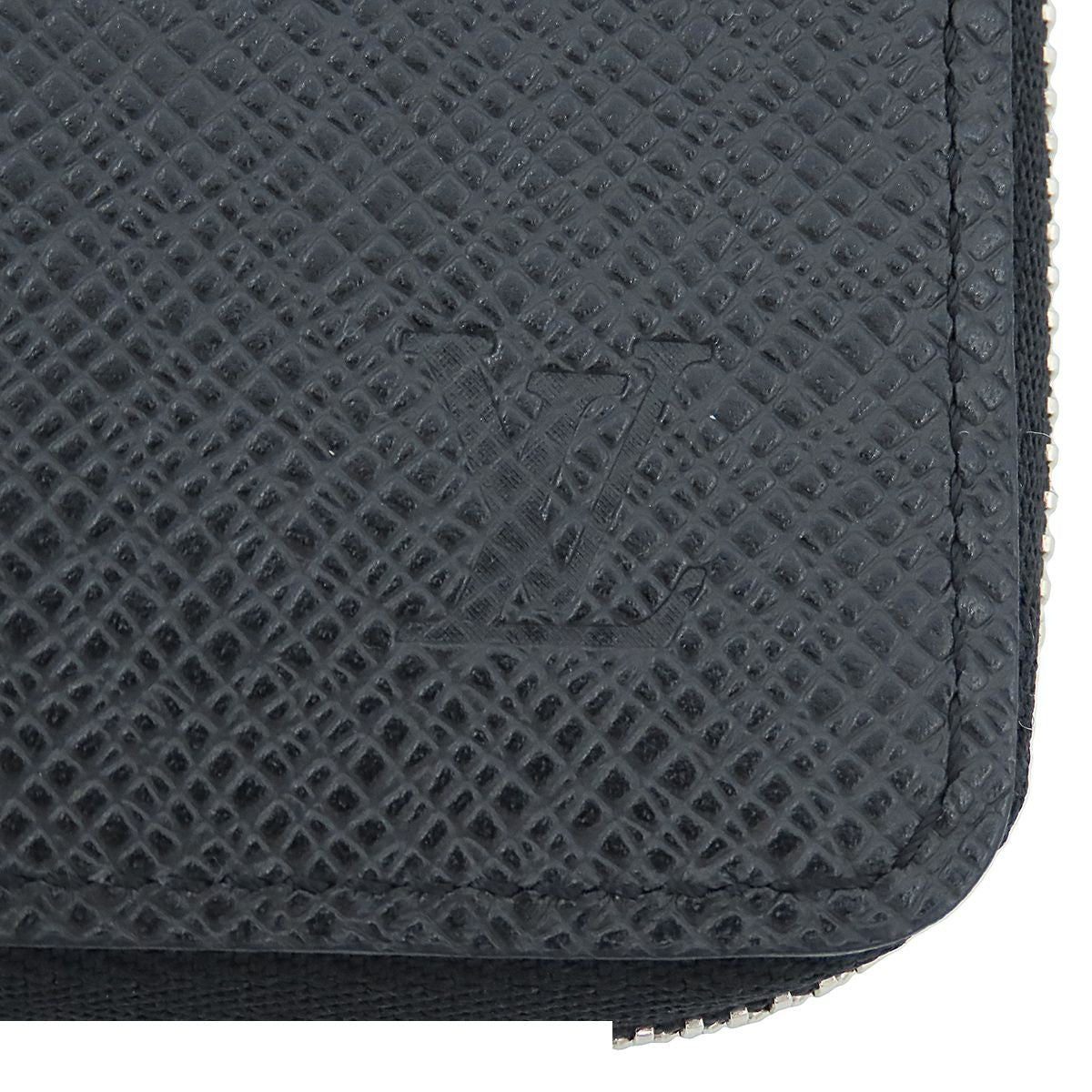 Louis Vuitton Black Taiga Zippy Coin Purse — view 7