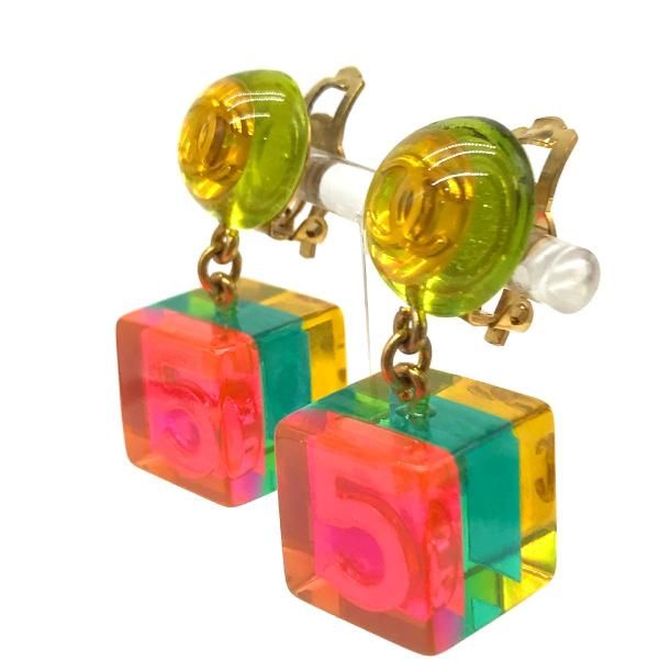 Chanel CC Logo Cube Swing Hologram Vintage Earrings 97 Engraved — view 3