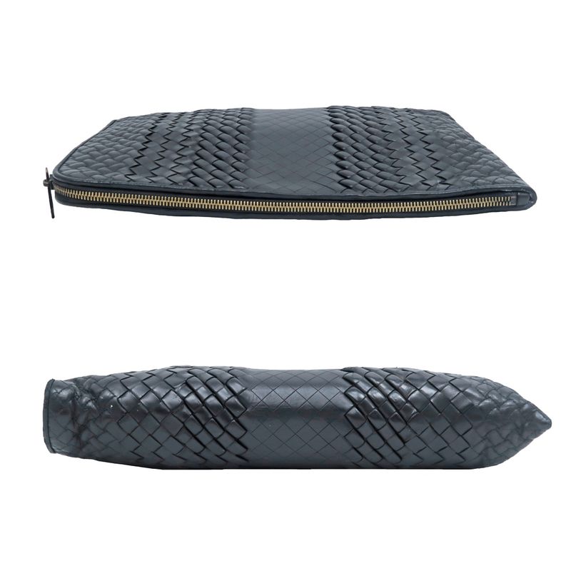 Bottega Veneta Clutch Bag Black Intrecciato Leather — view 5