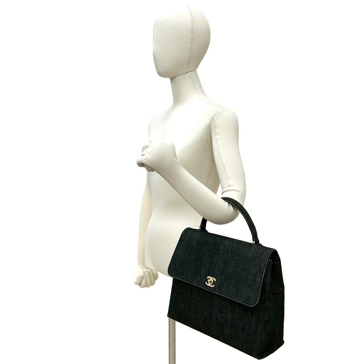Chanel CC Logo Cotton Denim Tote Black — view 2