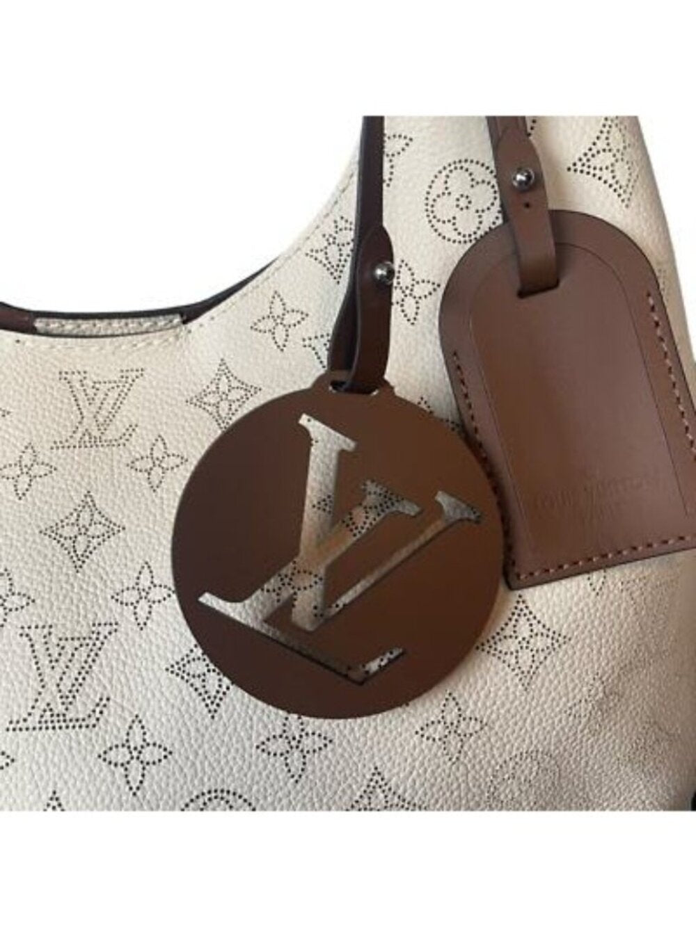 Louis Vuitton Monogram Carmel Hobo Mahina Leather Shoulder Tote Bag