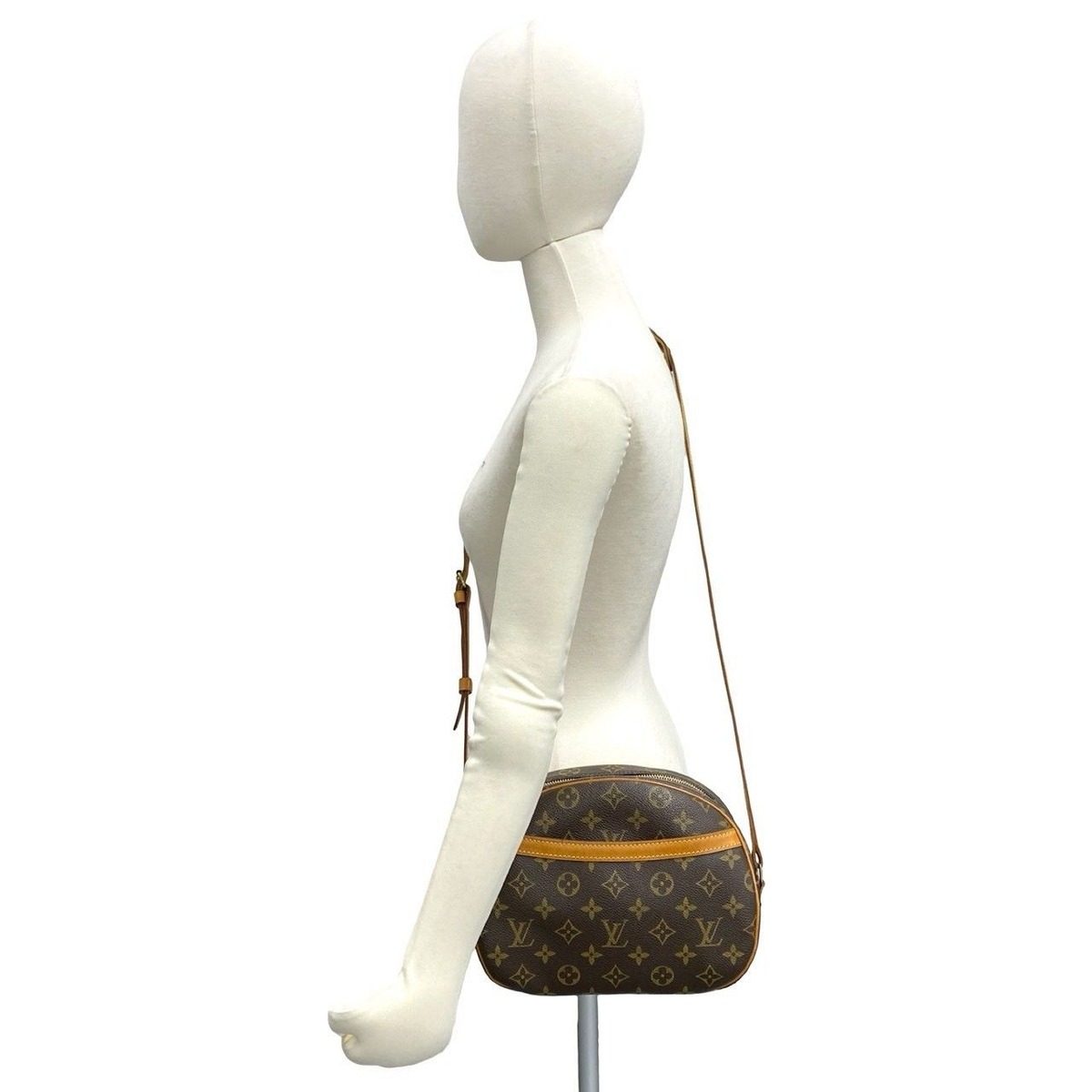 Louis Vuitton Blois Monogram Logo Pattern Leather Shoulder Bag Pochette Brown — view 2
