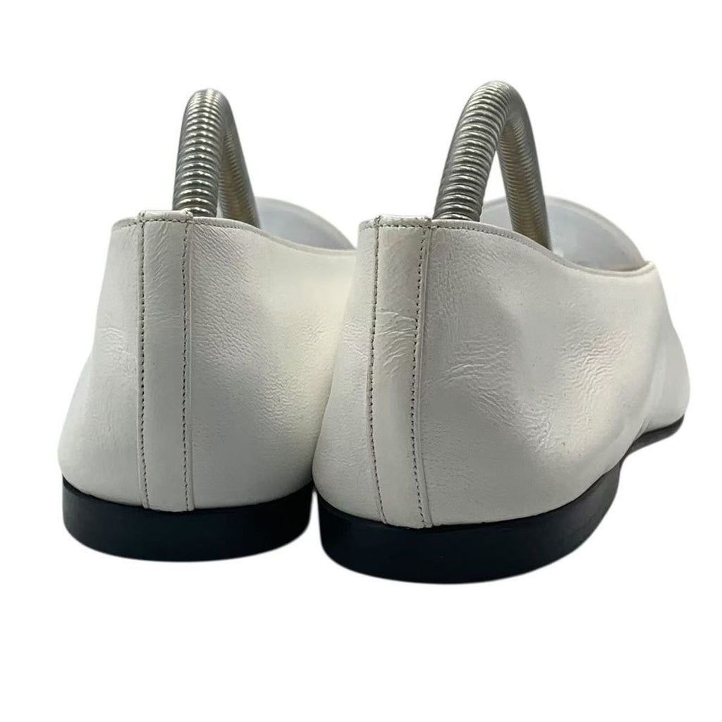 Chanel Bicolor Flat Shoes Leather White Black — view 5