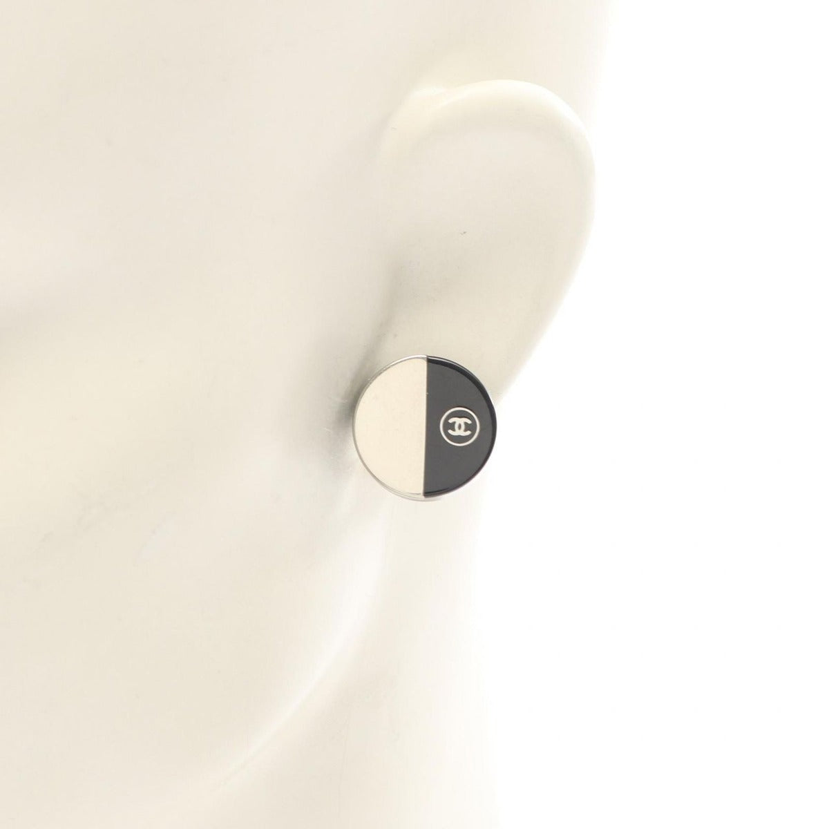 Chanel Earrings CC Logo Stainless Steel — view 4
