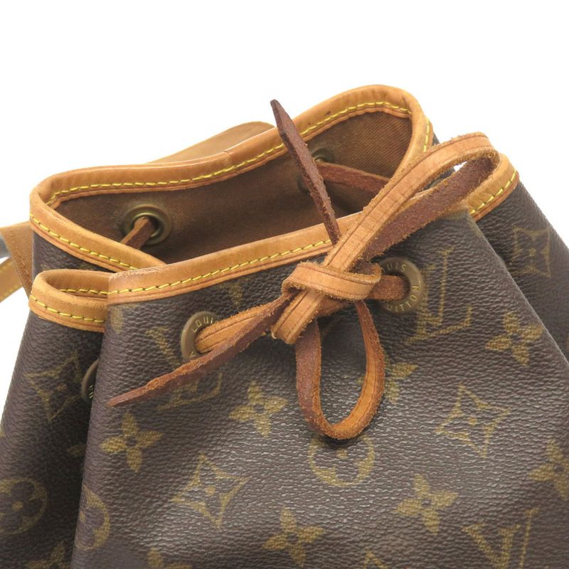 Louis Vuitton Montsouris MM Monogram M51 — view 6