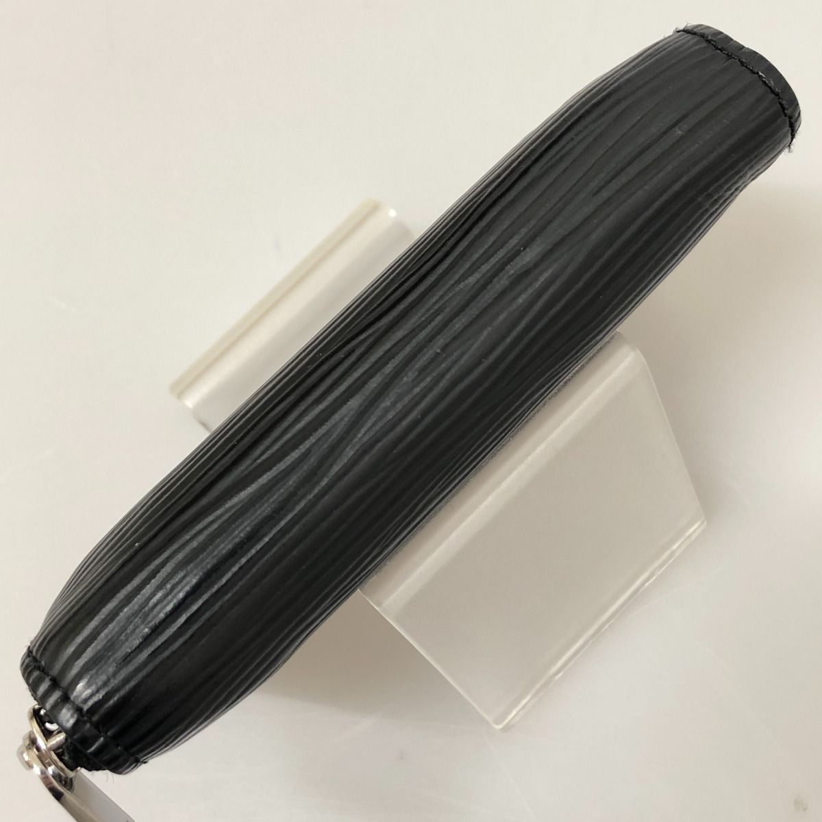 Louis Vuitton Epi Zippy Coin Purse Case Main Item Only Black — view 5