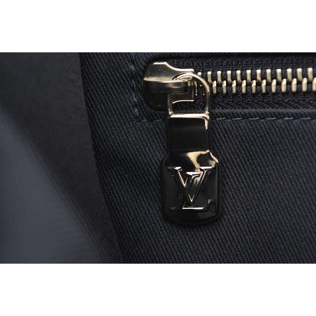 Louis Vuitton Shoulder Bag Messenger GM Monogram Savannah — view 4
