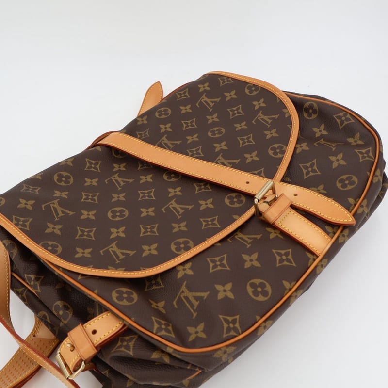 Louis Vuitton Monogram Saumur 35 Crossbody Bag — view 6