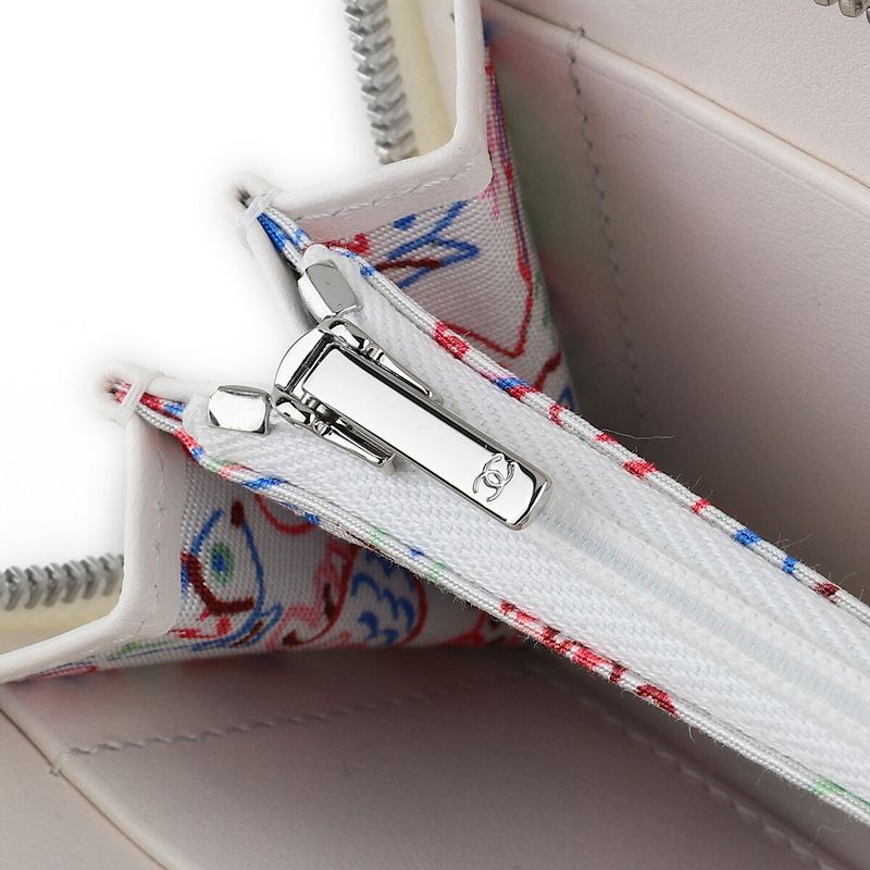 Chanel Coin Case White — view 7