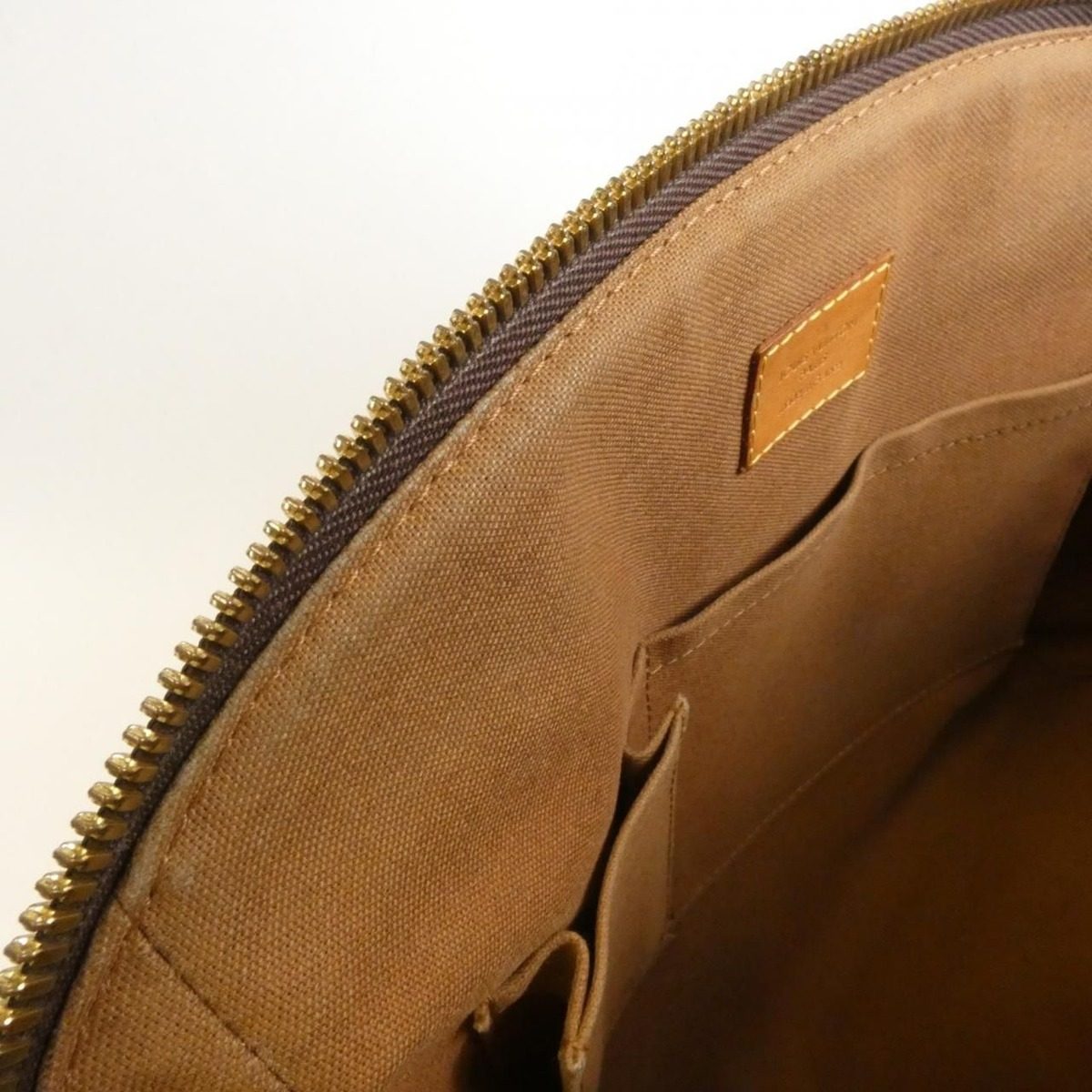 Louis Vuitton Monogram Tivoli GM Shoulder Bag — view 9