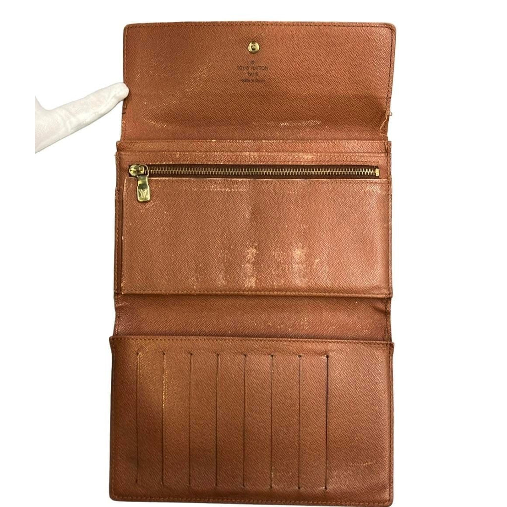 Louis Vuitton Wallet Trifold Passport Case Pochette Monogram — view 3