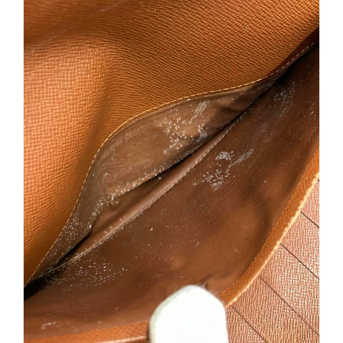 Louis Vuitton Wallet Trifold Passport Case Pochette Monogram — view 7