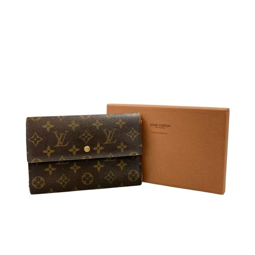 Louis Vuitton Wallet Trifold Passport Case Pochette Monogram — view 9