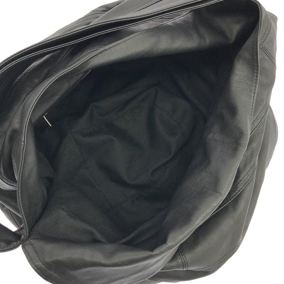 Loewe Vega 335 82 Shoulder Bag — view 7