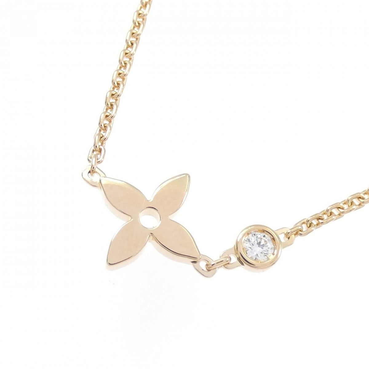 Louis Vuitton Pendentif Monogram Idylle Necklace — view 3