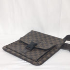 Louis Vuitton Pochette Melville Damier Shoulder Bag — view 3
