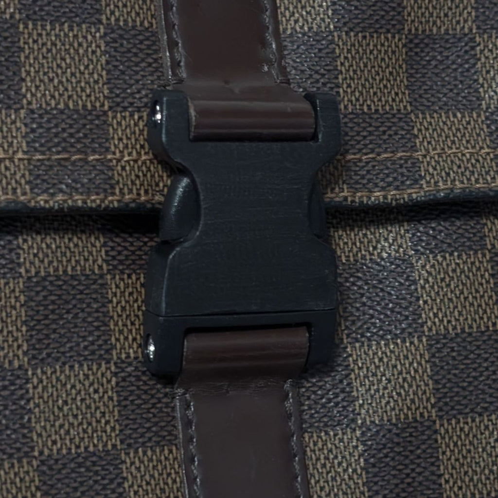 Louis Vuitton Pochette Melville Damier Shoulder Bag — view 5