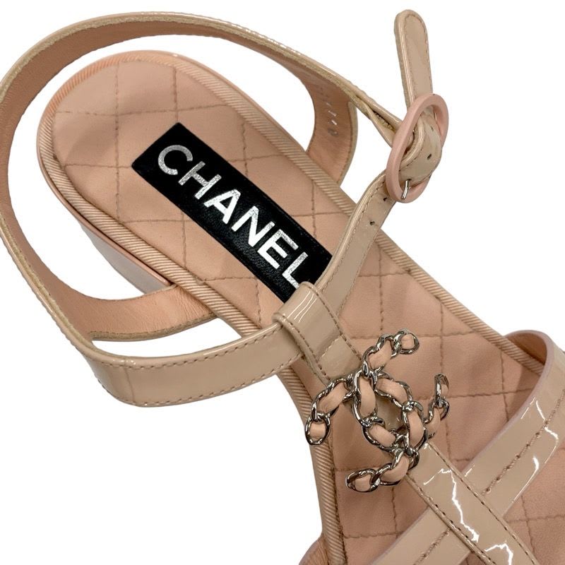 Chanel Sandals Shoes Patent Leather Pink Coco Mark Quilted Thong — view 7