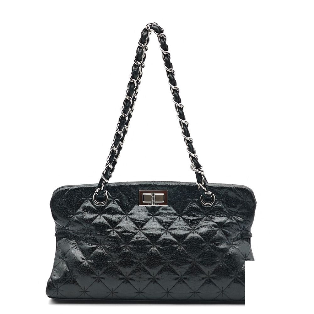 Chanel Shoulder Bag Patent Leather — view 2