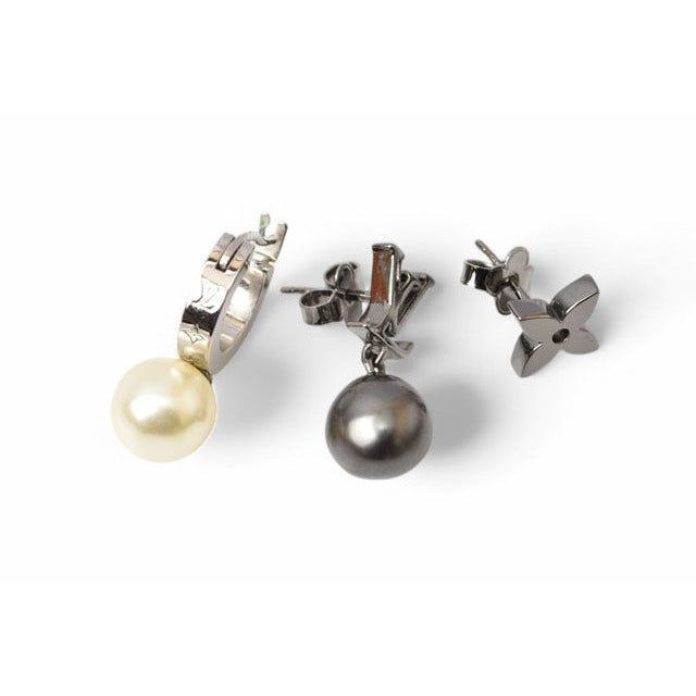 Louis Vuitton Earrings Set Of 3 Monogram Pearl Motif — view 5