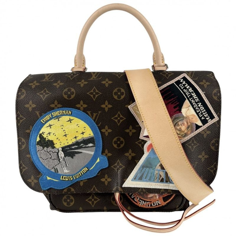 Louis Vuitton 2-Way Cindy Shaman Camera Messenger Shoulder Bag 2014 — view 2