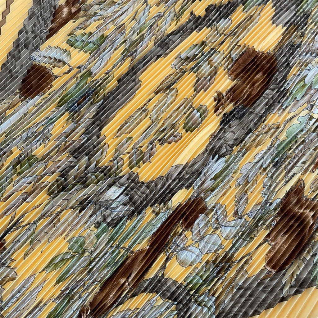 Hermes Scarf Pleated Silk Casse Noisette Nutcracker Yellow — view 6