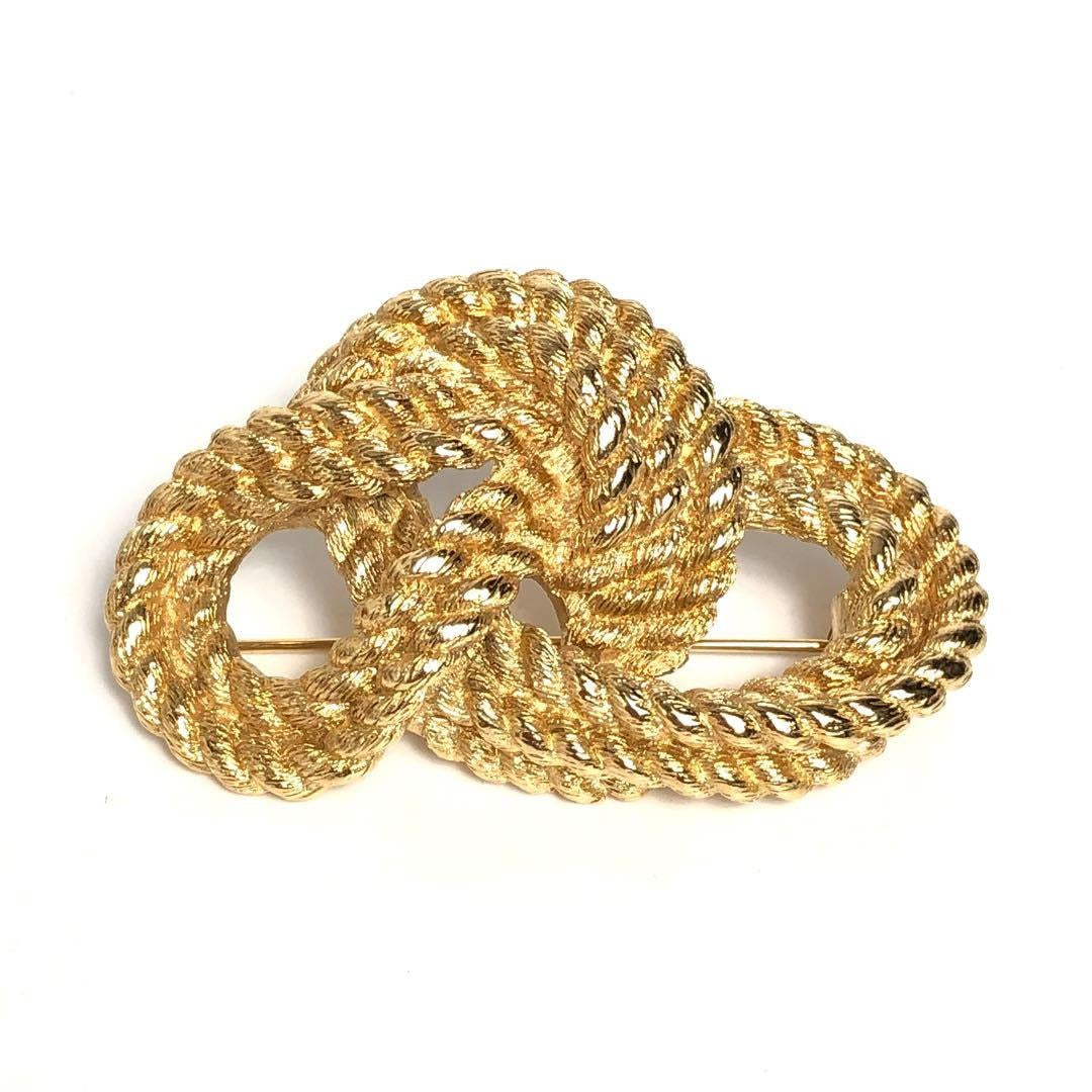 Christian Dior Brooch Gold Knot Twist — view 2