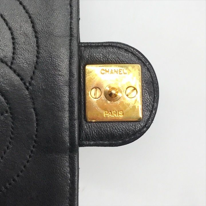 Chanel Quilted Lambskin CC Logo Push Lock Chain Shoulder Bag Black — view 9
