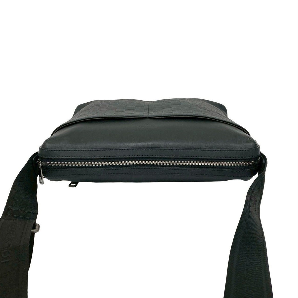 Louis Vuitton Calypso MM Damier Infini Leather Shoulder Bag — view 4