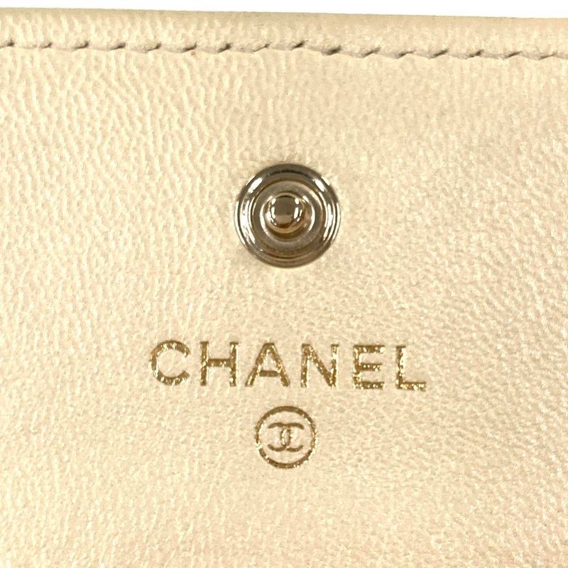Chanel Quilted Trifold Wallet Lamb Skin Ap2809 White Gold Hardware Coco Pearl — view 6