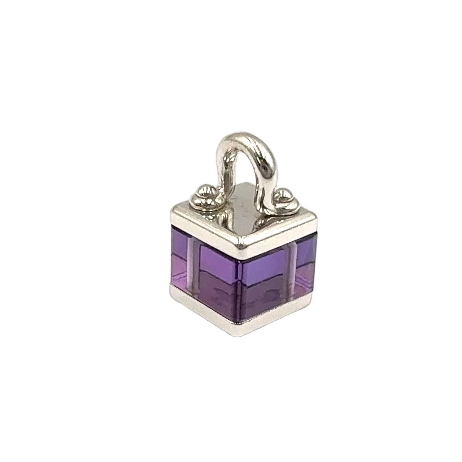 Louis Vuitton Charm Amplise Amethyst White Gold Light Purple Pendant — view 2