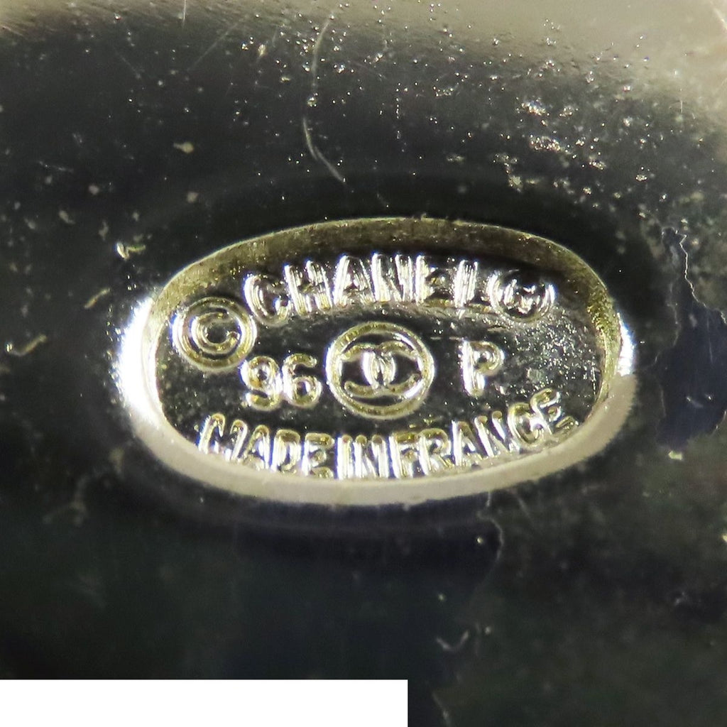 Chanel Brooch Silver Metal Turnlock — view 4