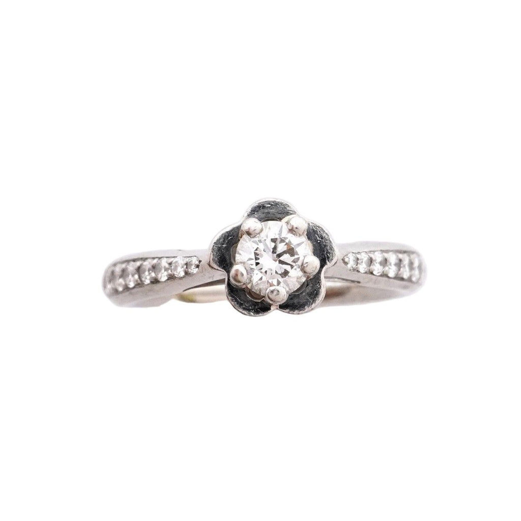 Chanel Ring Camellia Platinum Diamond — view 2