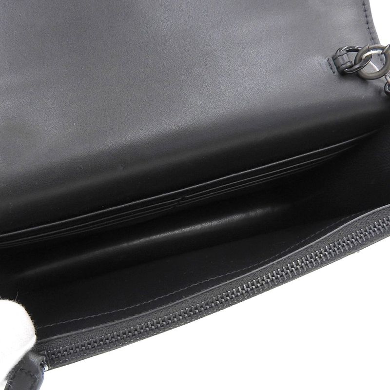 Saint Laurent Chain Shoulder Bag — view 6