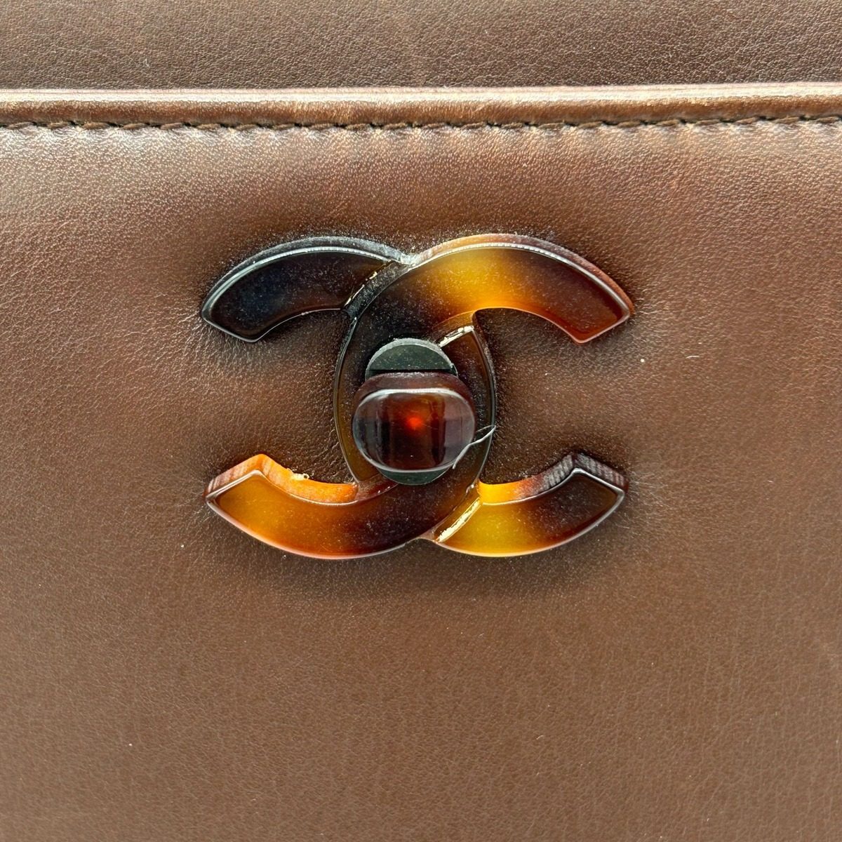 Chanel Tortoiseshell Handle Handbag No 5 — view 8