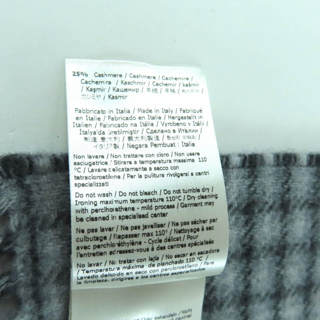 Fendi Fxt334 Wool Cashmere Blend Logo Design — view 8
