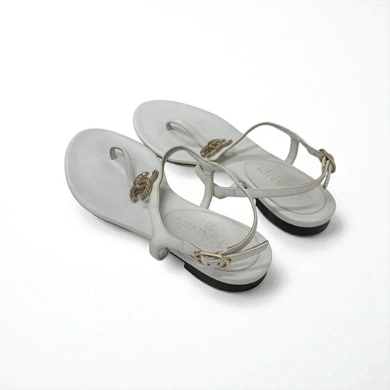Chanel Sandals Shoes Leather White Gold Coco Mark Rhinestone Strap Thong — view 4