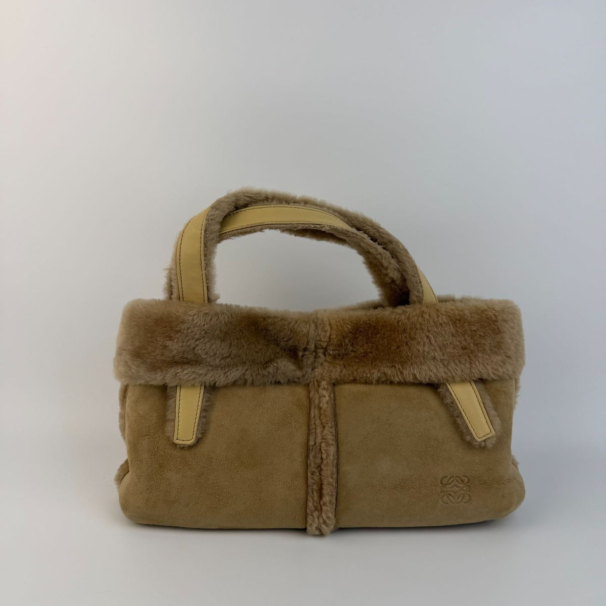 Loewe Anagram Handbag Beige Mouton Suede Vintage — view 2