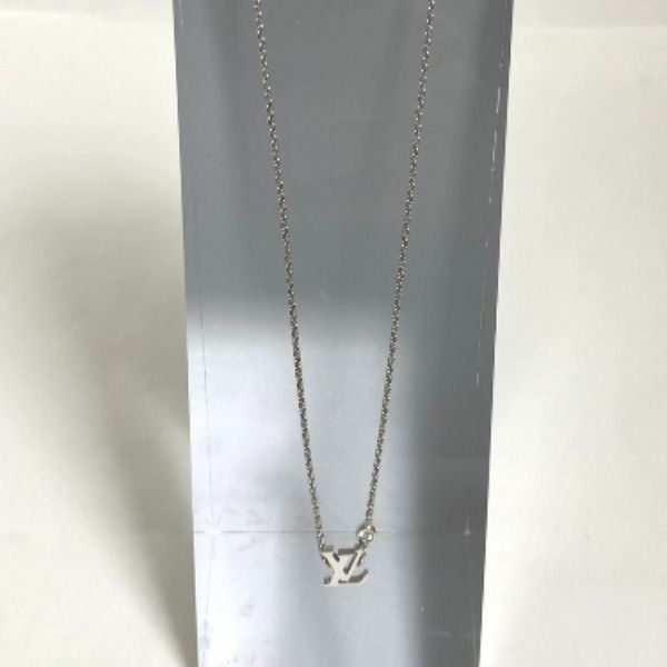 Louis Vuitton White Gold And Diamond Pendentif Idylle Blossom — view 5