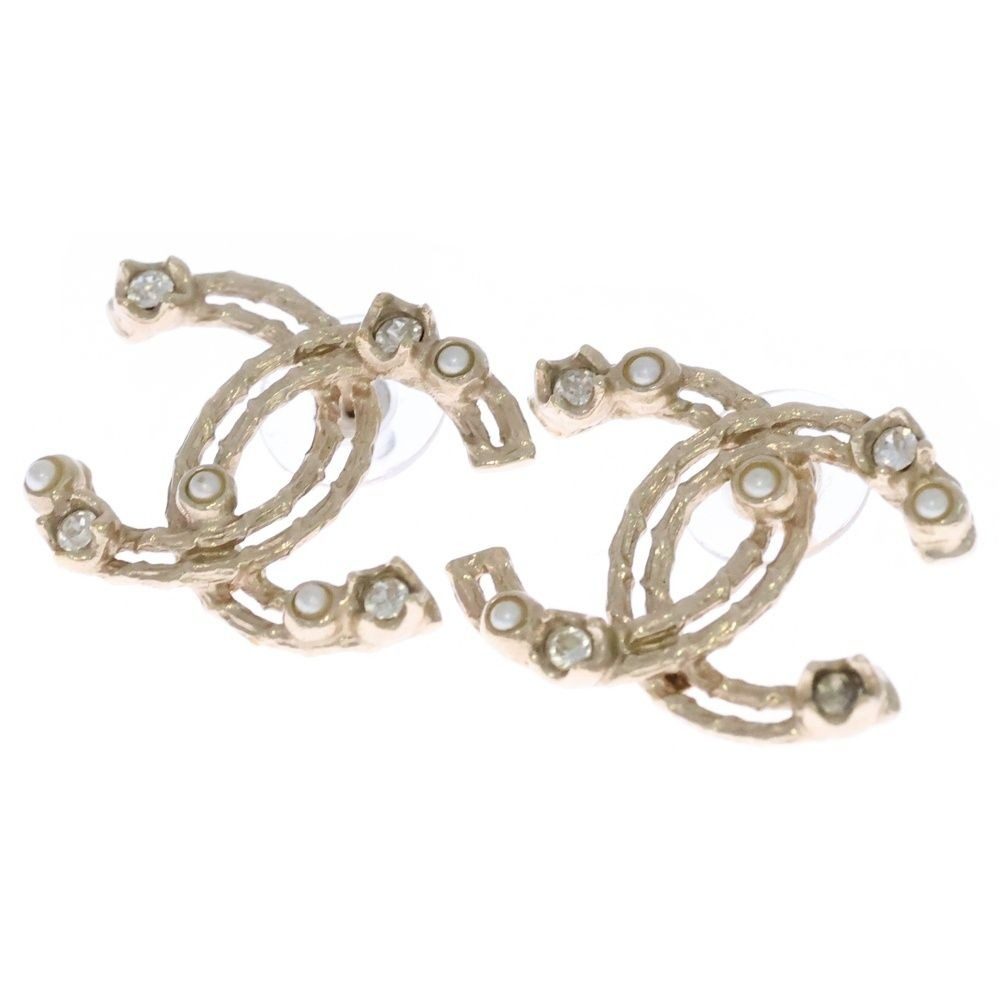 Chanel CC Logo Rhinestone Pearl Gold Earring