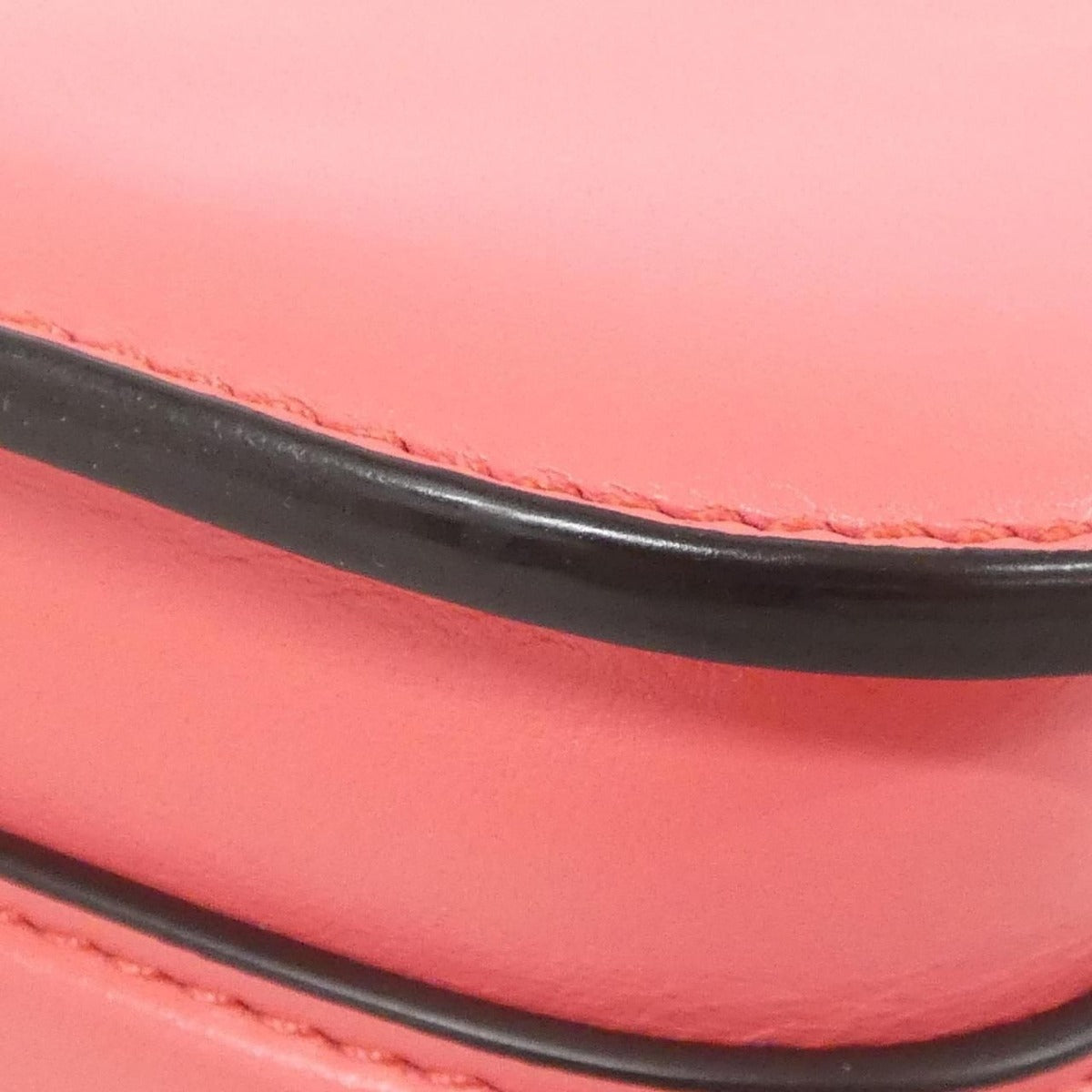 Louis Vuitton LV Pont Neuf Shoulder Bag — view 3