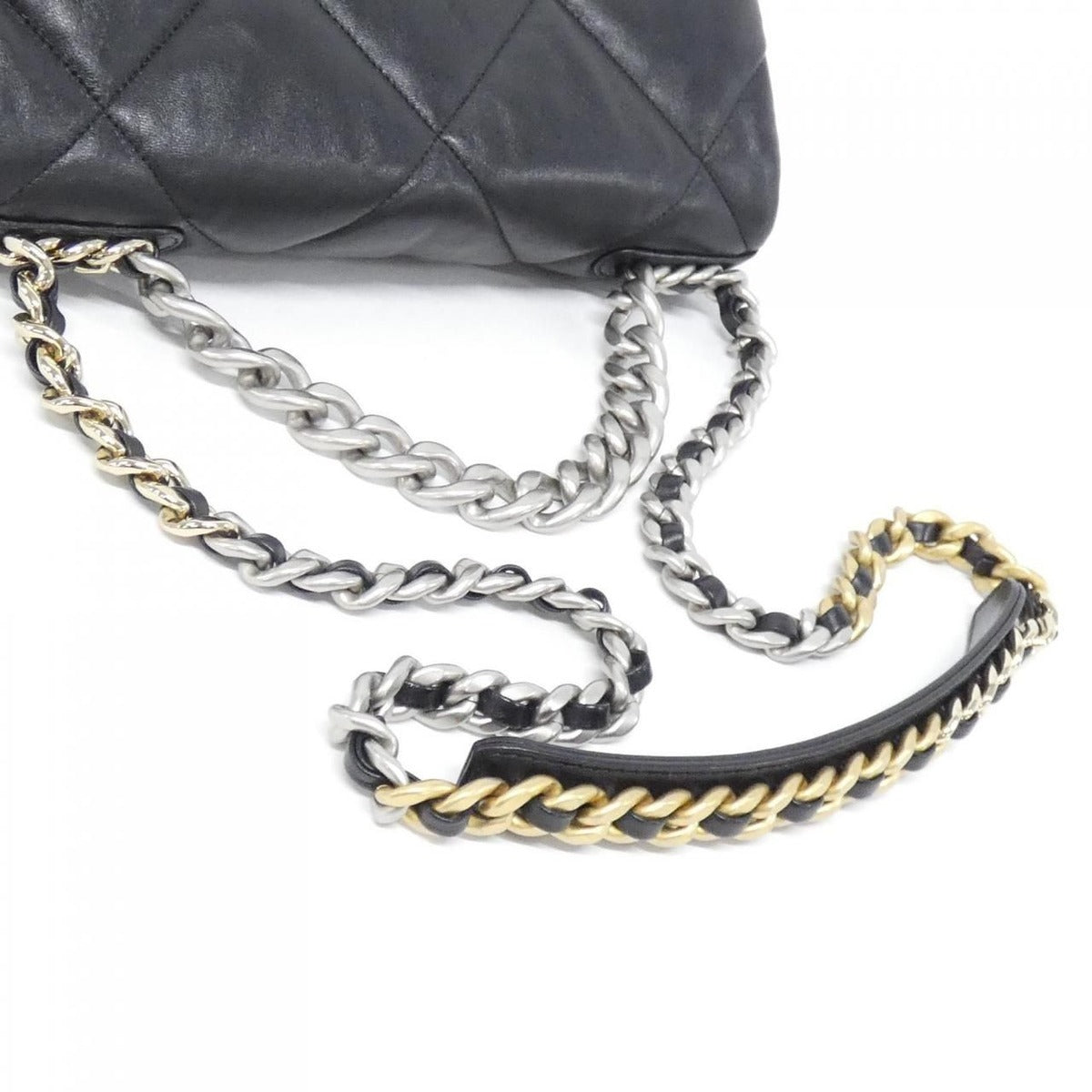 Chanel 19 Line As1161 Shoulder Bag — view 6
